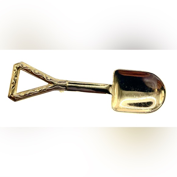 Vintage Gold Tone Shovel Gardening Brooch Pin - Picture 4 of 5
